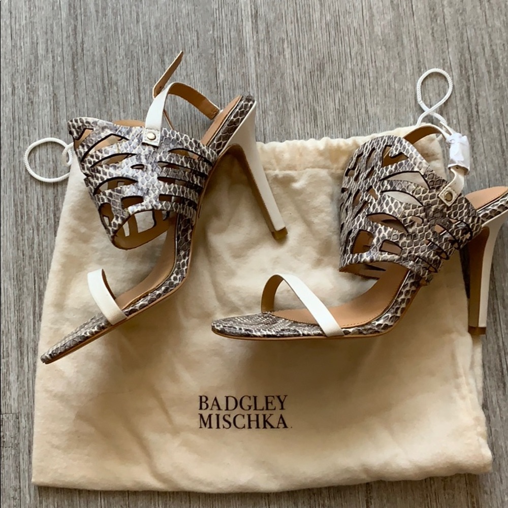 Badgley Mischka leather snakeskin sandals!